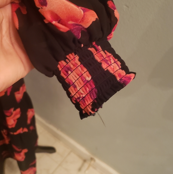 Plus Size Black Rose Long sleeve Maxi - Picture 5 of 9